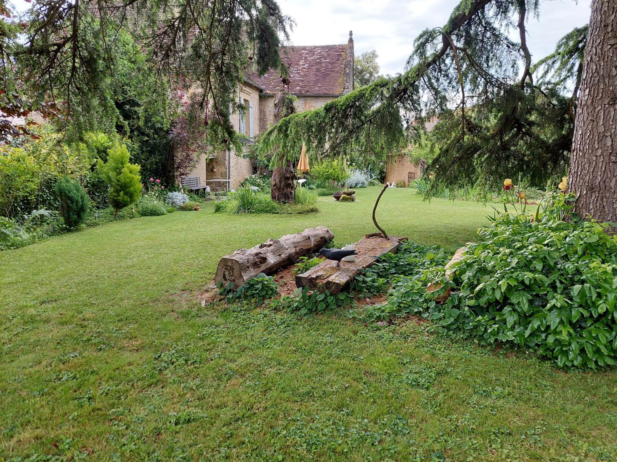 Rue Du Chateau Lalinde Exterior foto